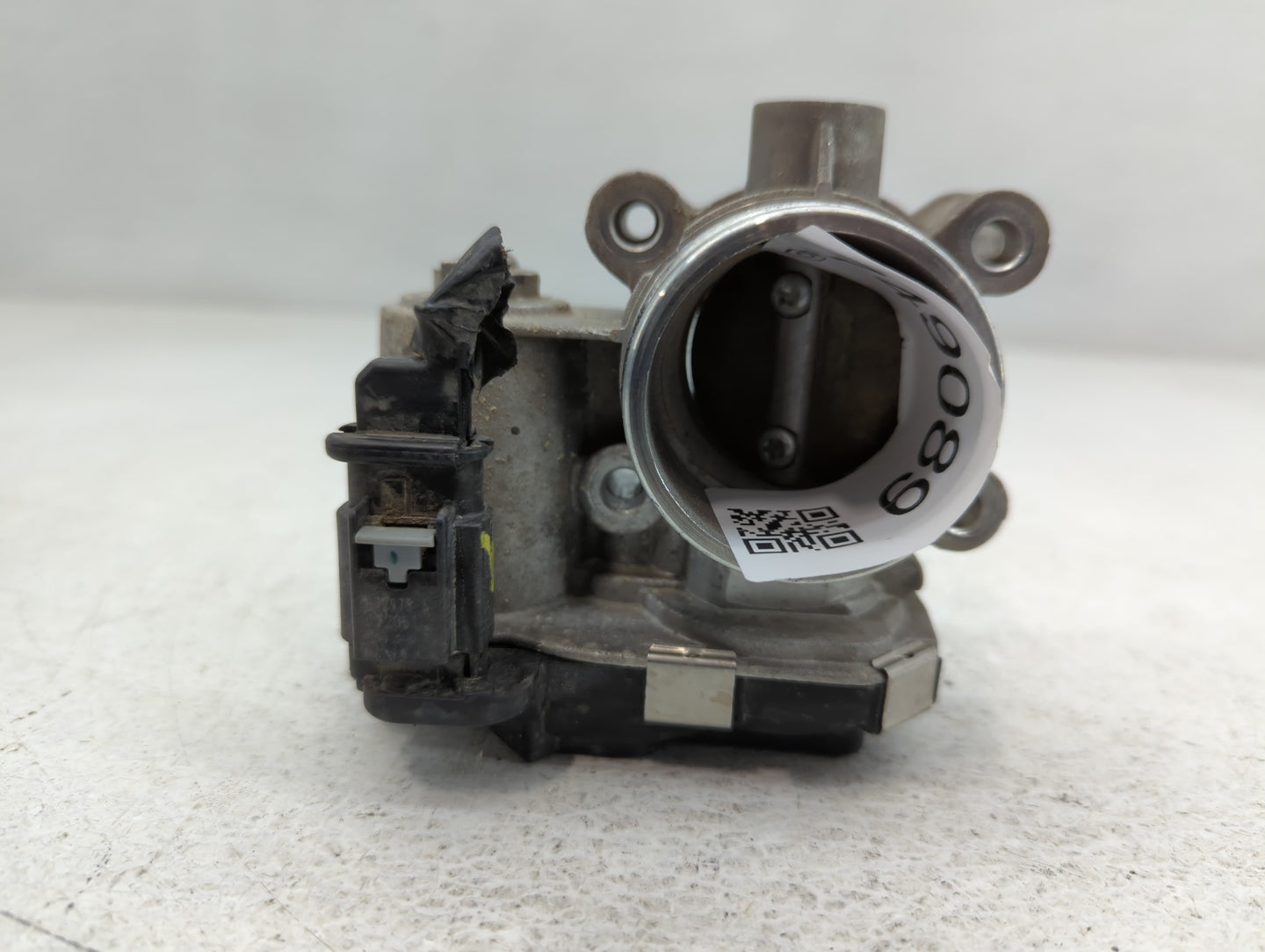 2016-2021 Chevrolet Malibu Throttle Body P/N:12671379AA Fits Fits 2016 2017 2018 2019 2020 2021 2022 OEM Used Auto Parts - O