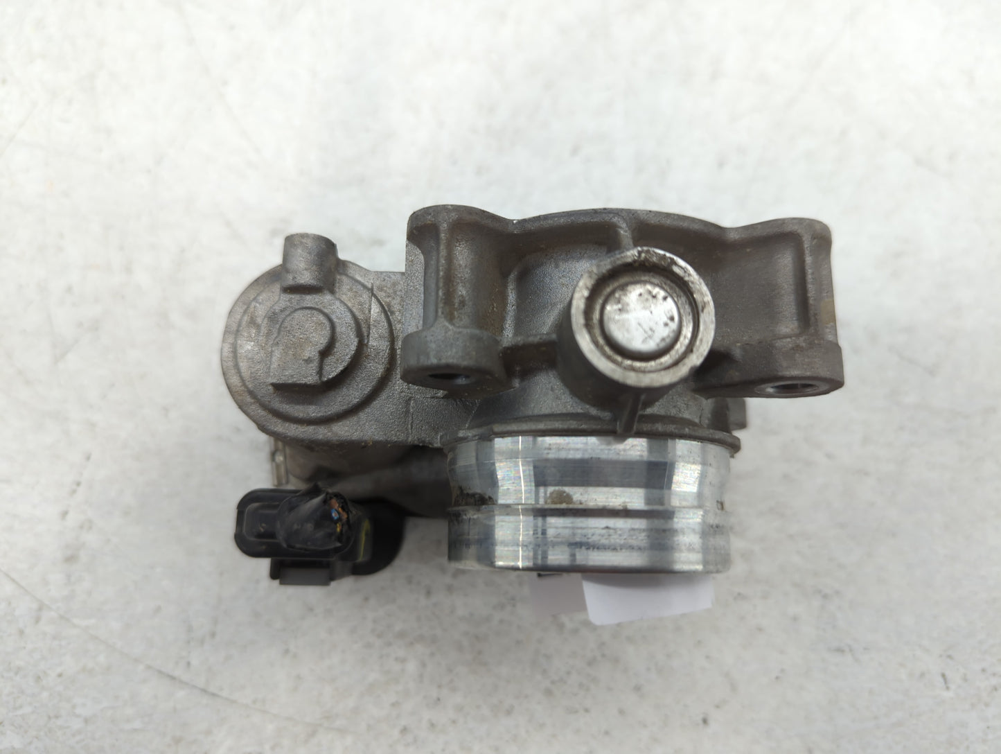 2016-2021 Chevrolet Malibu Throttle Body P/N:12671379AA Fits Fits 2016 2017 2018 2019 2020 2021 2022 OEM Used Auto Parts - O