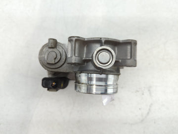 2016-2021 Chevrolet Malibu Throttle Body P/N:12671379AA Fits Fits 2016 2017 2018 2019 2020 2021 2022 OEM Used Auto Parts