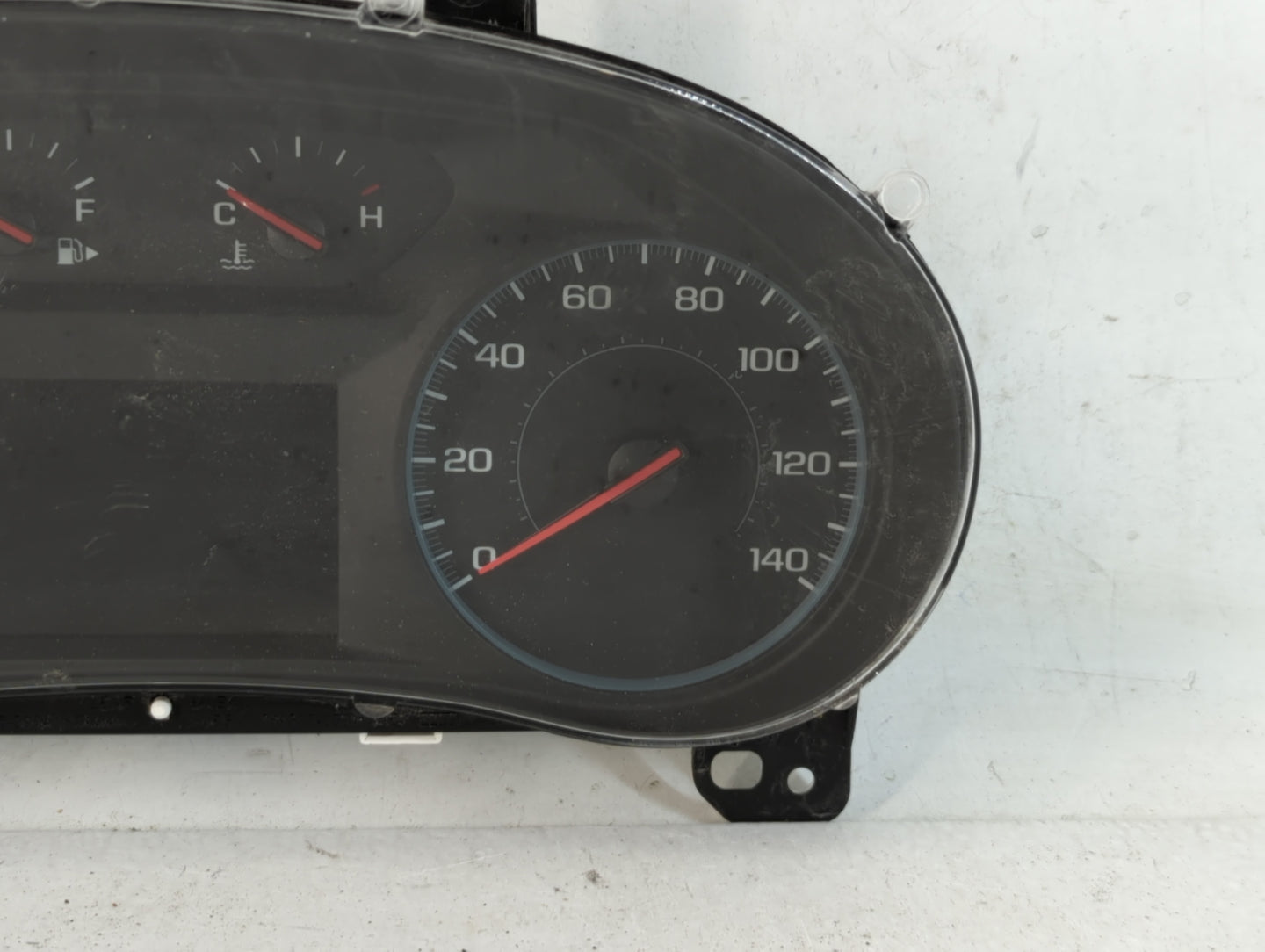 2017-2018 Chevrolet Malibu Instrument Cluster Speedometer Gauges P/N:84451585 Fits Fits 2017 2018 OEM Used Auto Parts - Oemu