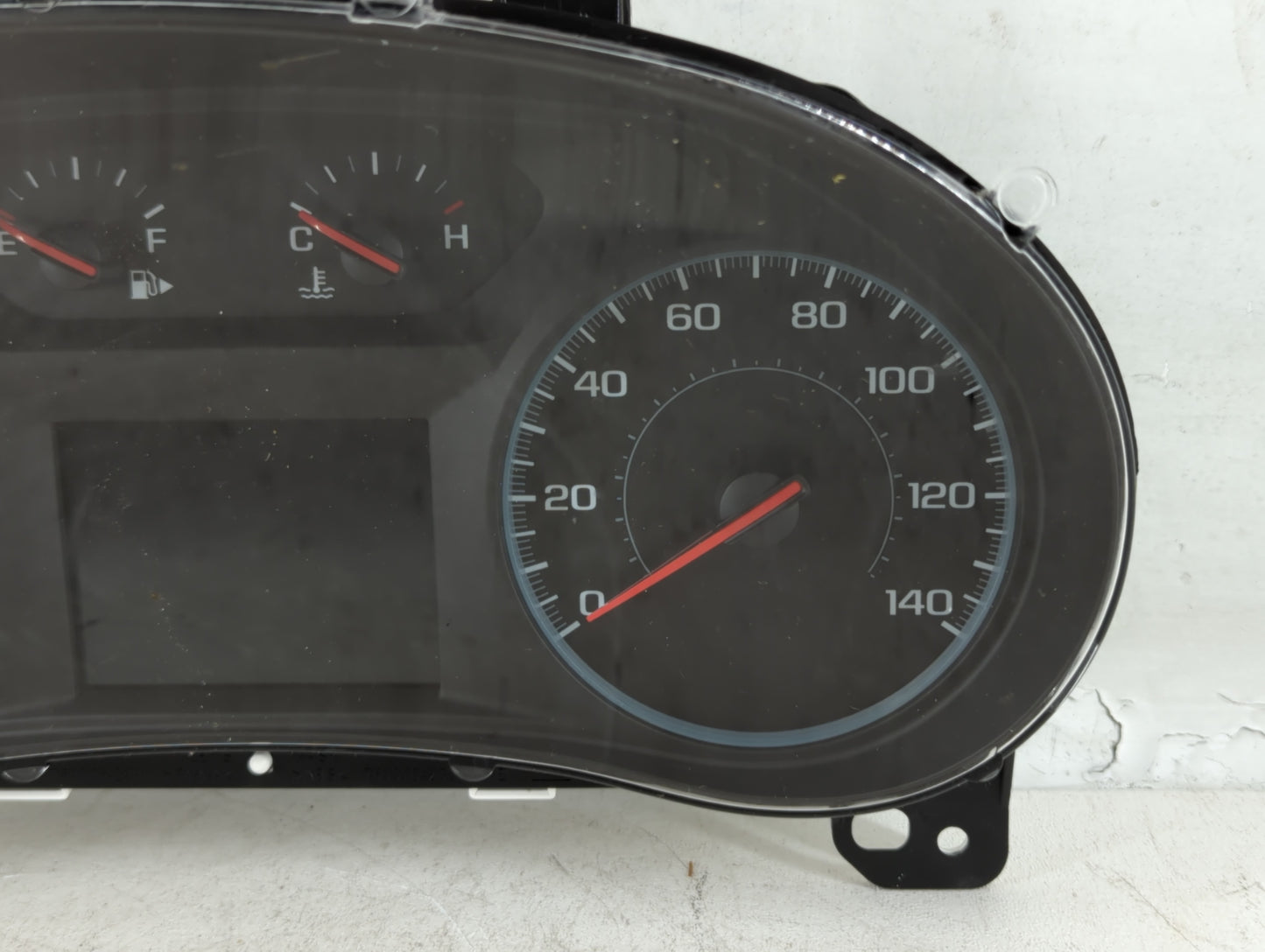 2017-2018 Chevrolet Malibu Instrument Cluster Speedometer Gauges P/N:84128302 Fits Fits 2017 2018 OEM Used Auto Parts - Oemu