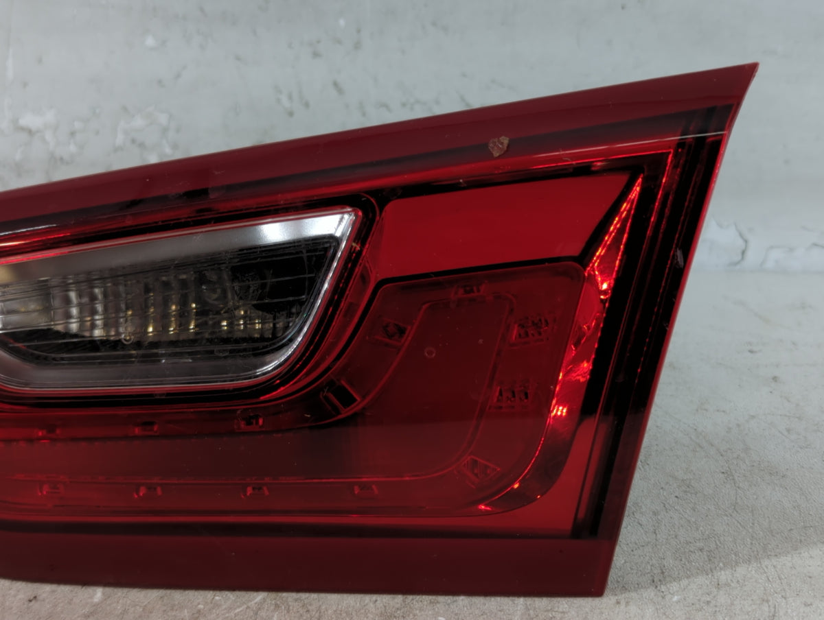2016-2021 Chevrolet Malibu Rear Center Lid Brake Light Tail Light P/N:84130997 Fits Fits 2016 2017 2018 2019 2020 2021 OEM U