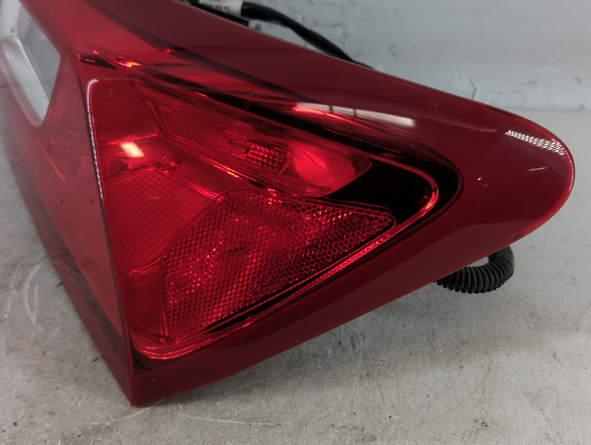 2016-2021 Chevrolet Malibu Rear Center Lid Brake Light Tail Light P/N:84132377 Fits Fits 2016 2017 2018 2019 2020 2021 OEM U