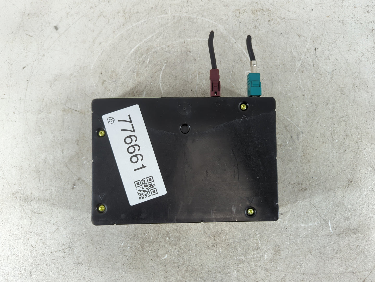 2018-2018 Chevrolet Malibu Chassis Control Module Ccm Bcm Body Control - Oemusedautoparts1.com