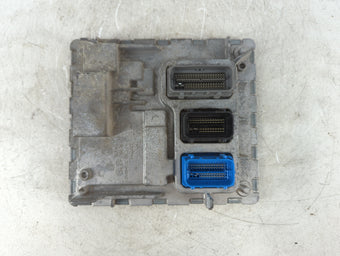 compare product 2018-2019 Chevrolet Malibu PCM Engine Control Computer ECU ECM PCU OEM P/N:12689129 Fits Fits 2018 2019 OEM Used Auto Parts