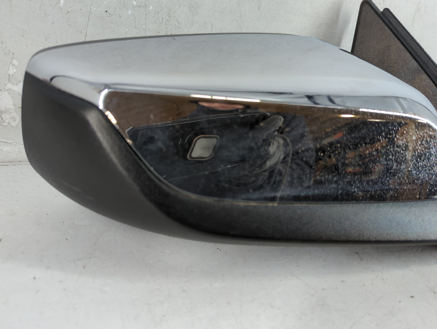 2016-2021 Chevrolet Malibu Passenger Right Side View Manual Door Mirror - Oemusedautoparts1.com