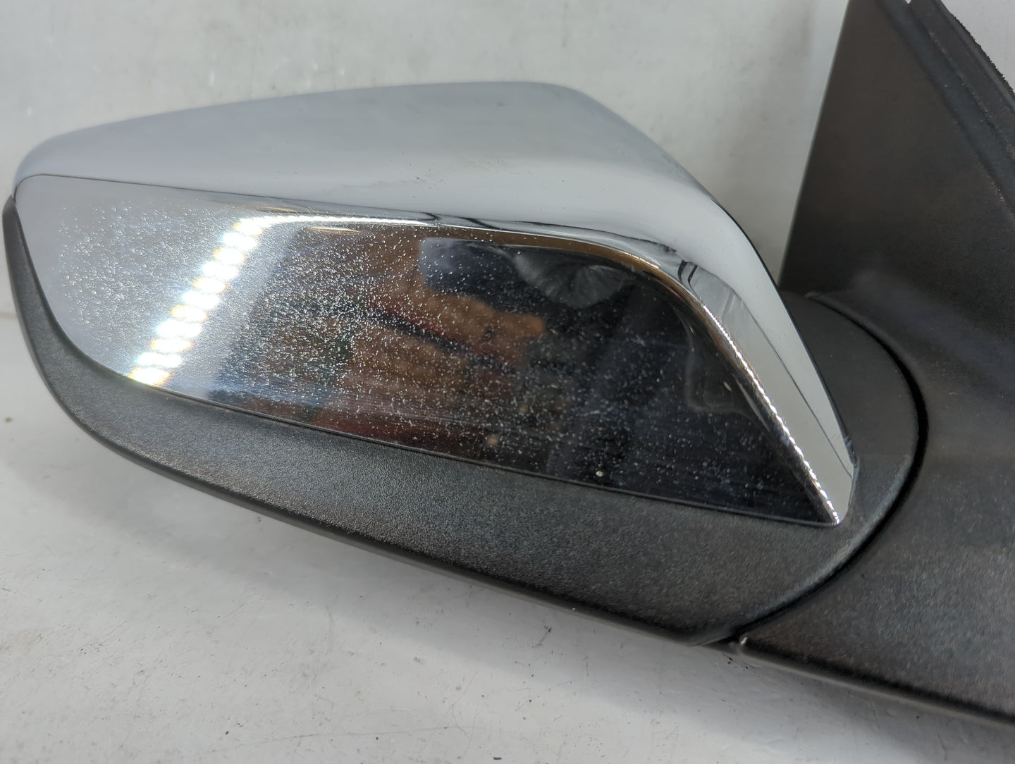 2016-2021 Chevrolet Malibu Passenger Right Side View Manual Door Mirror - Oemusedautoparts1.com