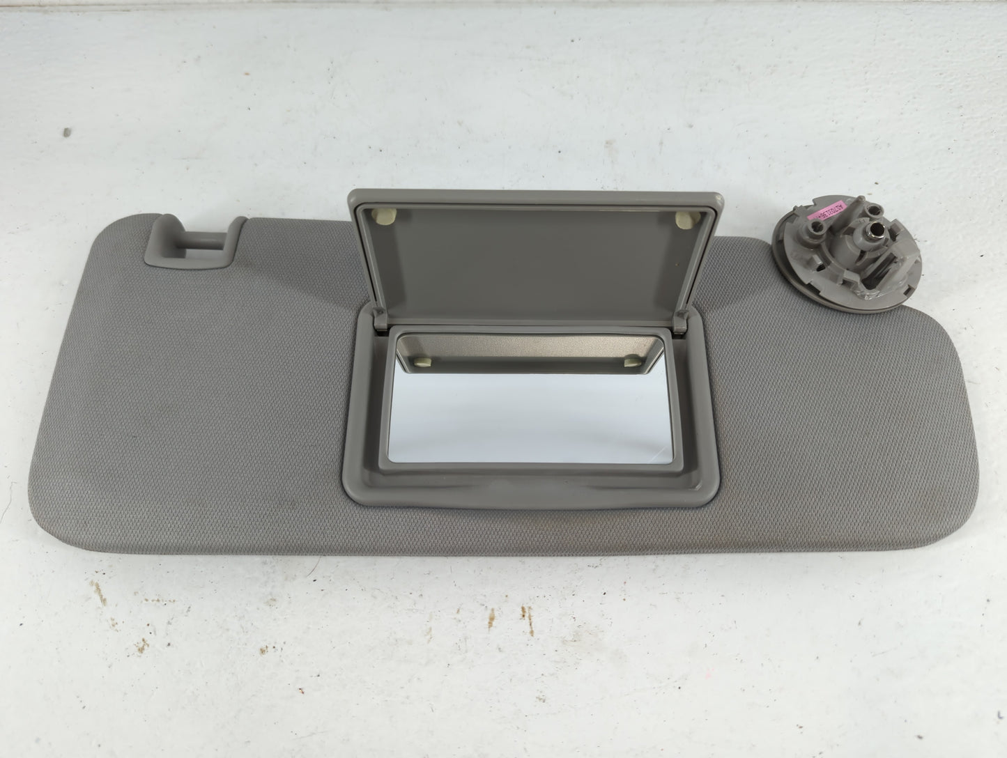 2016-2021 Chevrolet Malibu Sun Visor Shade Replacement Passenger Right Mirror Fits Fits 2016 2017 2018 2019 2020 2021 OEM Us