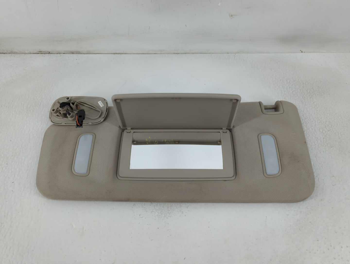 2016-2021 Chevrolet Malibu Sun Visor Shade Replacement Driver Left Mirror Fits Fits 2016 2017 2018 2019 2020 2021 OEM Used A