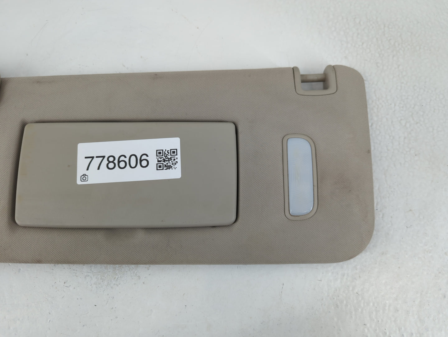 2016-2021 Chevrolet Malibu Sun Visor Shade Replacement Driver Left Mirror Fits Fits 2016 2017 2018 2019 2020 2021 OEM Used A