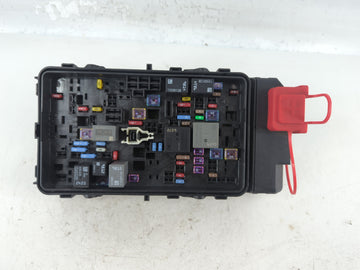 2018-2019 Chevrolet Malibu Fusebox Fuse Box Panel Relay Module P/N:84181107_03 Fits Fits 2018 2019 OEM Used Auto Parts