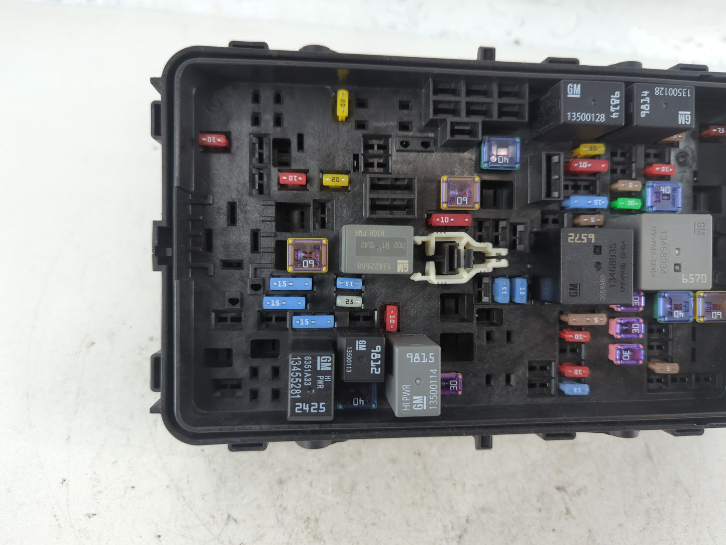 2018-2019 Chevrolet Malibu Fusebox Fuse Box Panel Relay Module P/N:84181107_03 Fits Fits 2018 2019 OEM Used Auto Parts - Oem
