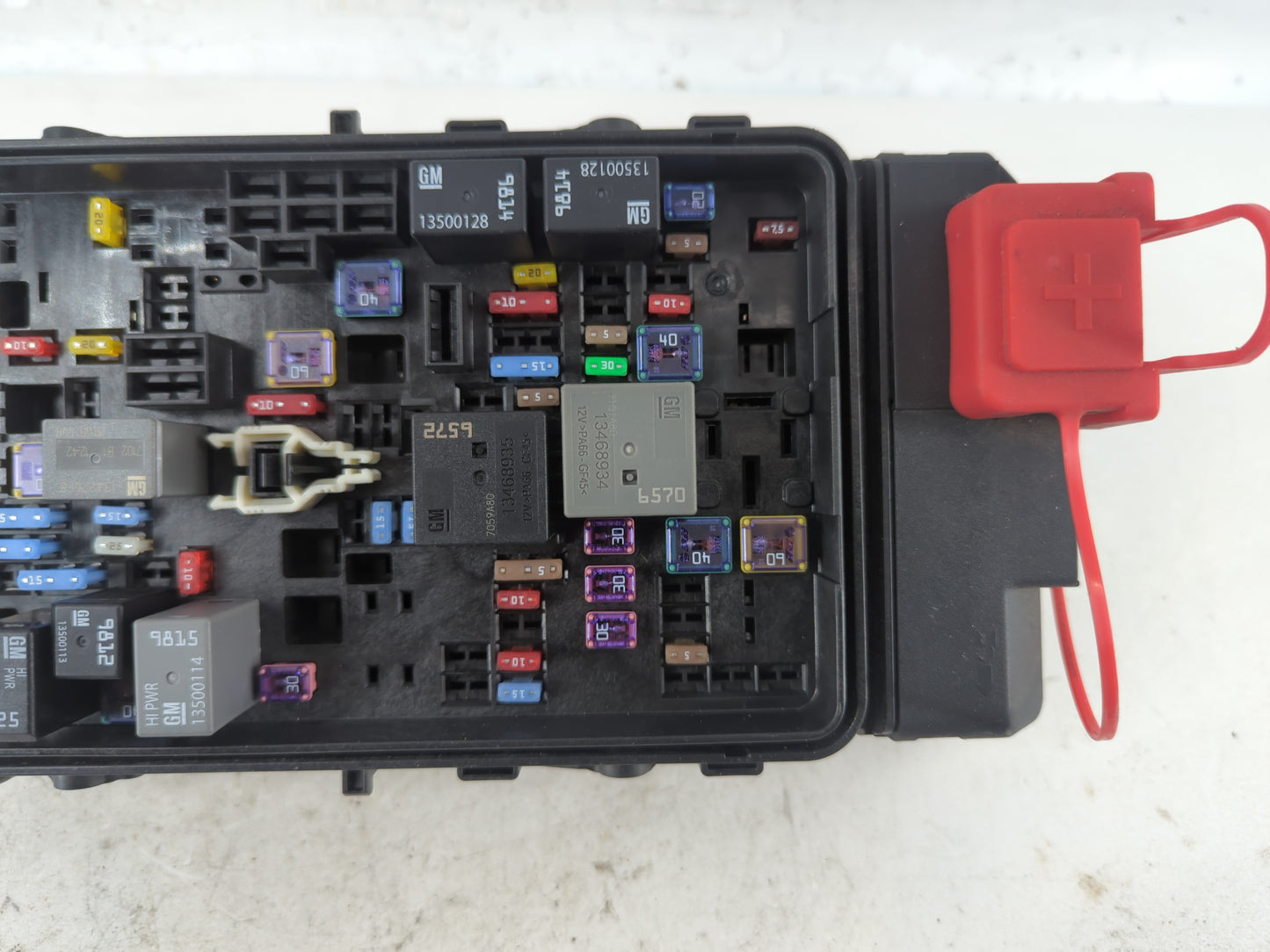2018-2019 Chevrolet Malibu Fusebox Fuse Box Panel Relay Module P/N:84181107_03 Fits Fits 2018 2019 OEM Used Auto Parts - Oem