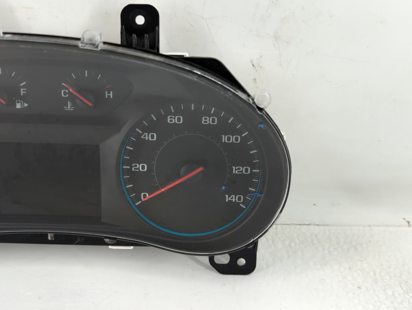 2017-2018 Chevrolet Malibu Instrument Cluster Speedometer Gauges P/N:84128302 Fits Fits 2017 2018 OEM Used Auto Parts - Oemu