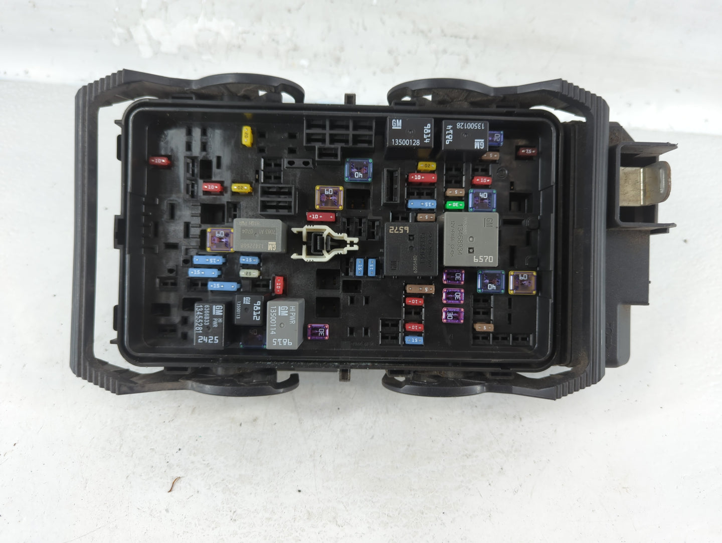 2018-2019 Chevrolet Malibu Fusebox Fuse Box Panel Relay Module P/N:84181107_03 Fits Fits 2018 2019 OEM Used Auto Parts - Oem