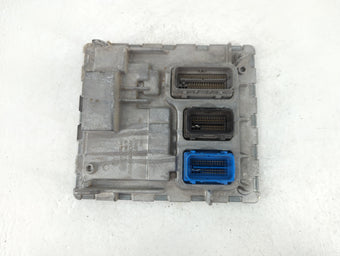 compare product 2018-2019 Chevrolet Malibu PCM Engine Control Computer ECU ECM PCU OEM P/N:12689129 Fits Fits 2018 2019 OEM Used Auto Parts
