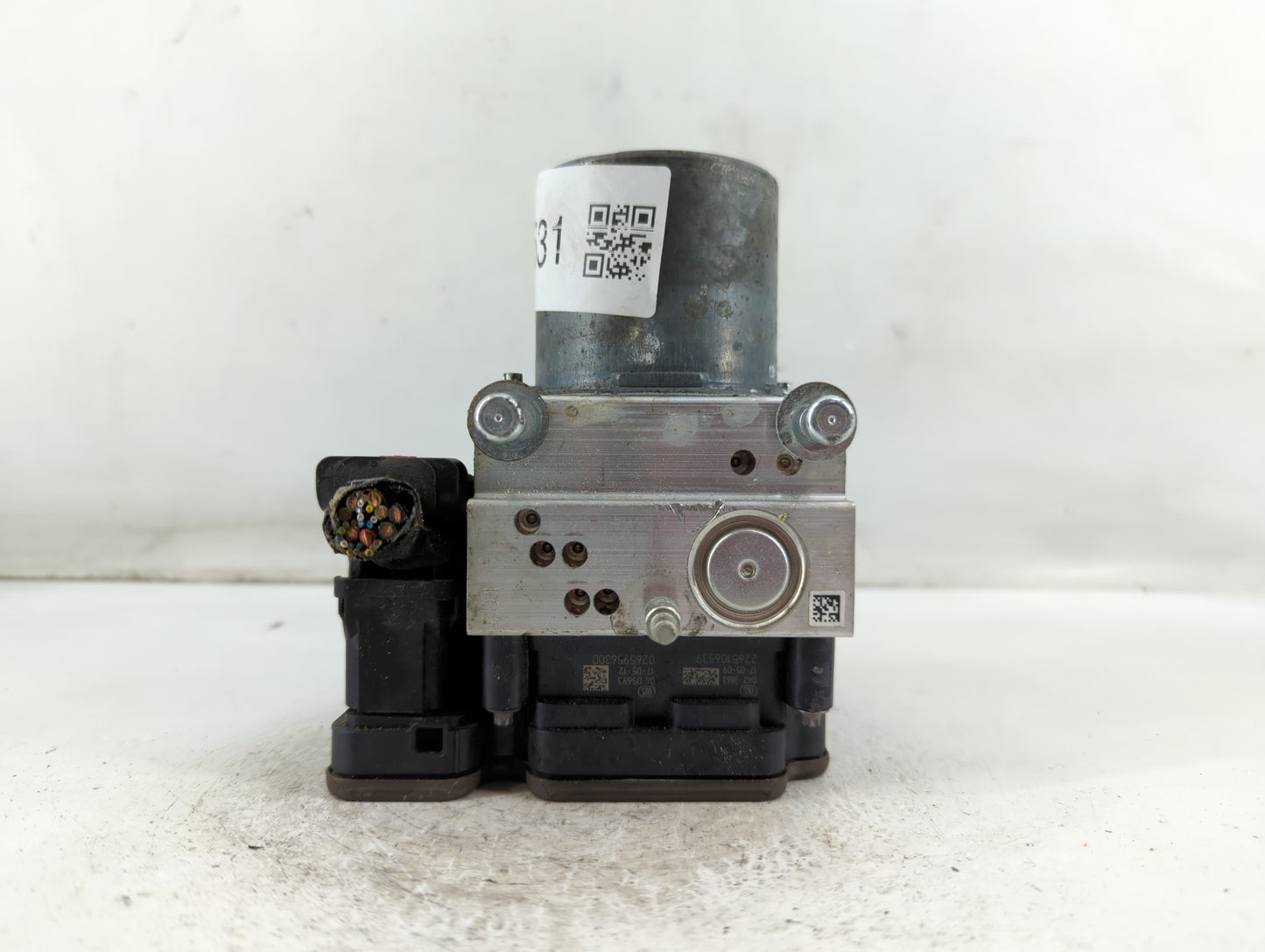 2018 Chevrolet Malibu ABS Pump Control Module Replacement P/N:84309577 Fits OEM Used Auto Parts - Oemusedautoparts1.com