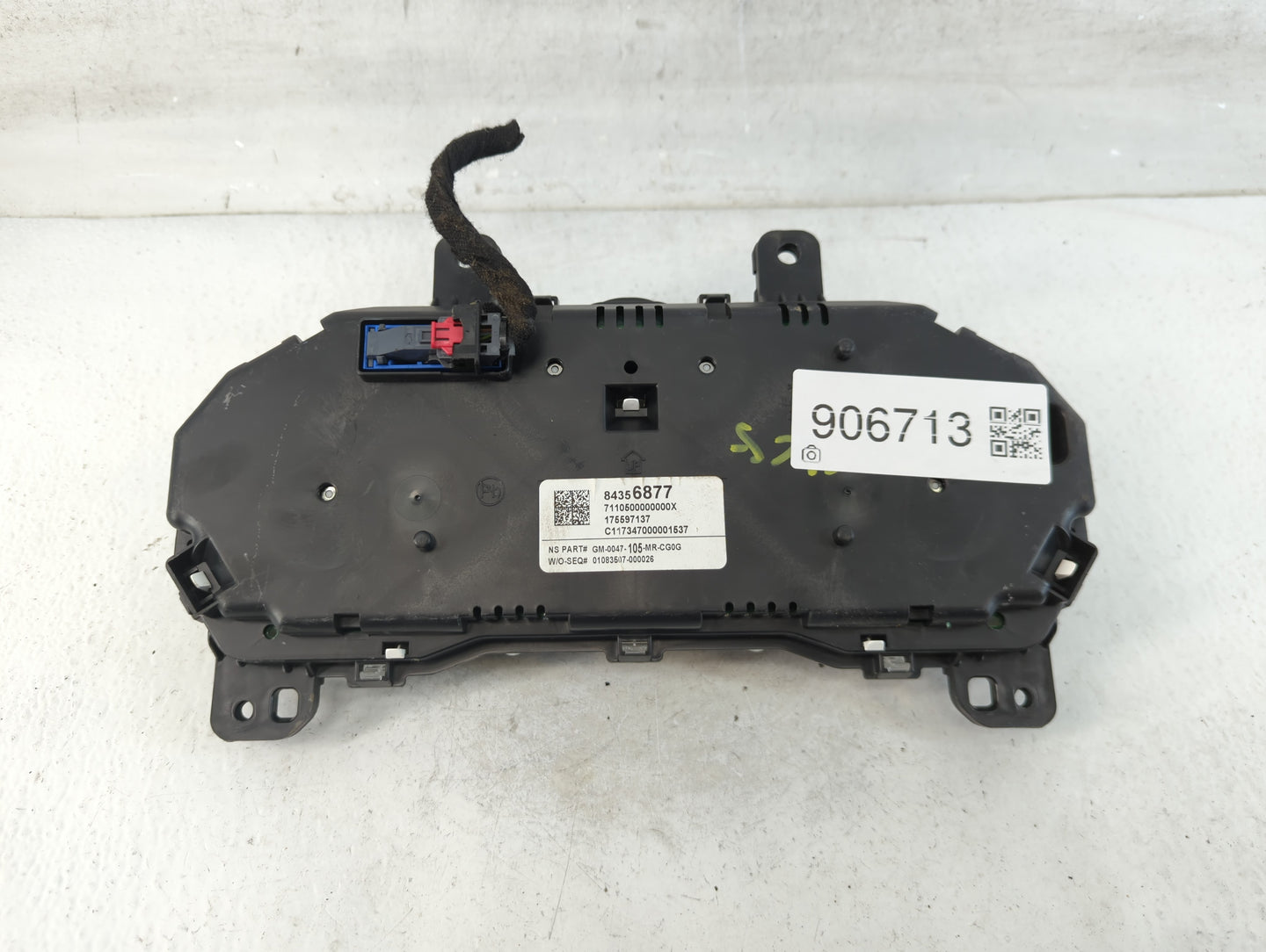 2017-2018 Chevrolet Malibu Instrument Cluster Speedometer Gauges P/N:84356877 Fits Fits 2017 2018 OEM Used Auto Parts - Oemu