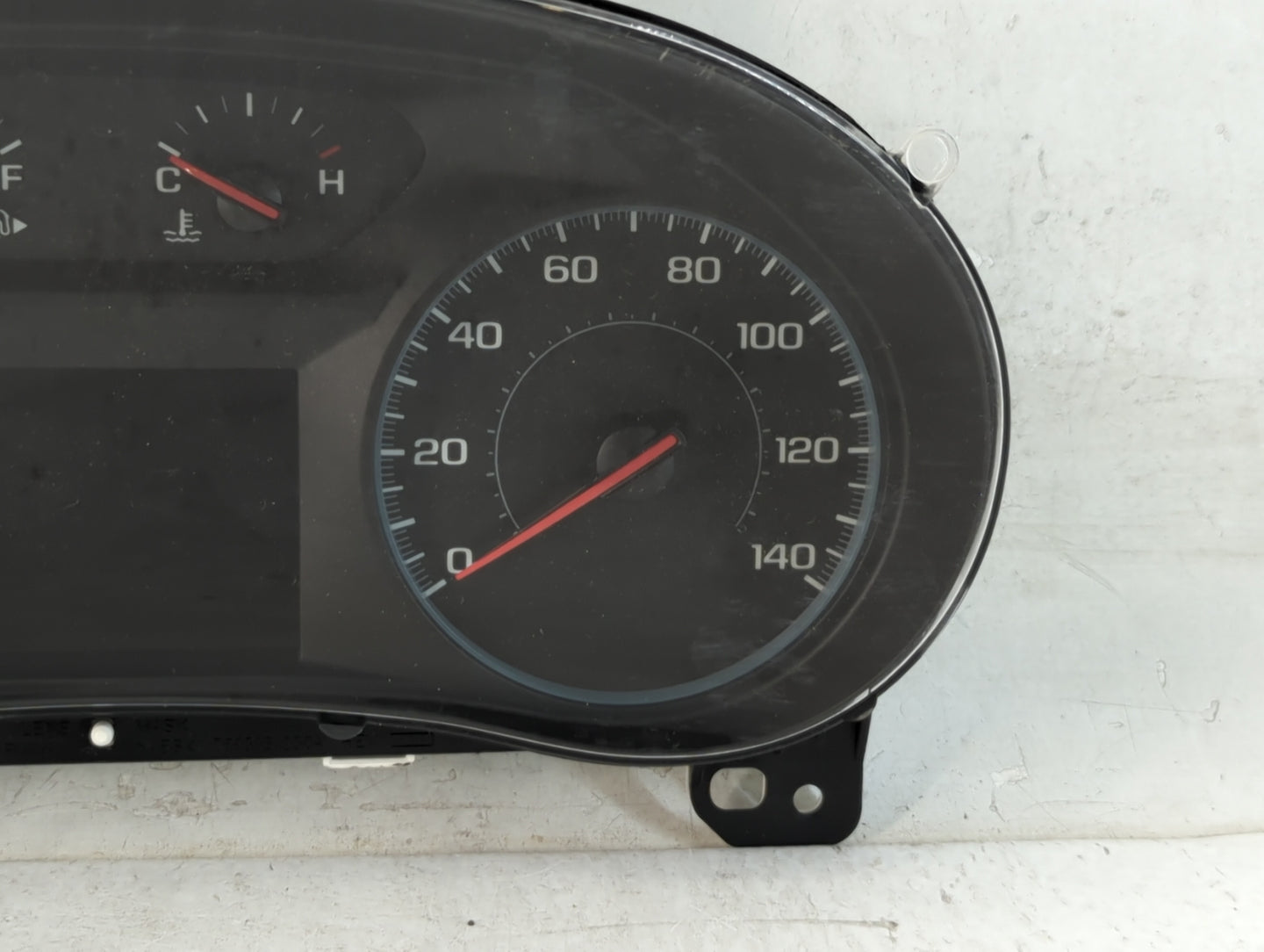 2017-2018 Chevrolet Malibu Instrument Cluster Speedometer Gauges P/N:84296450 Fits Fits 2017 2018 OEM Used Auto Parts - Oemu