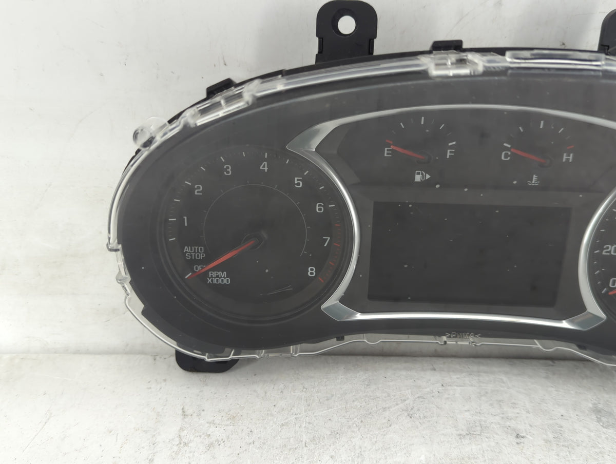 2017-2018 Chevrolet Malibu Instrument Cluster Speedometer Gauges P/N:84444610 Miles:100K Fits Fits 2017 2018 OEM Used Auto P