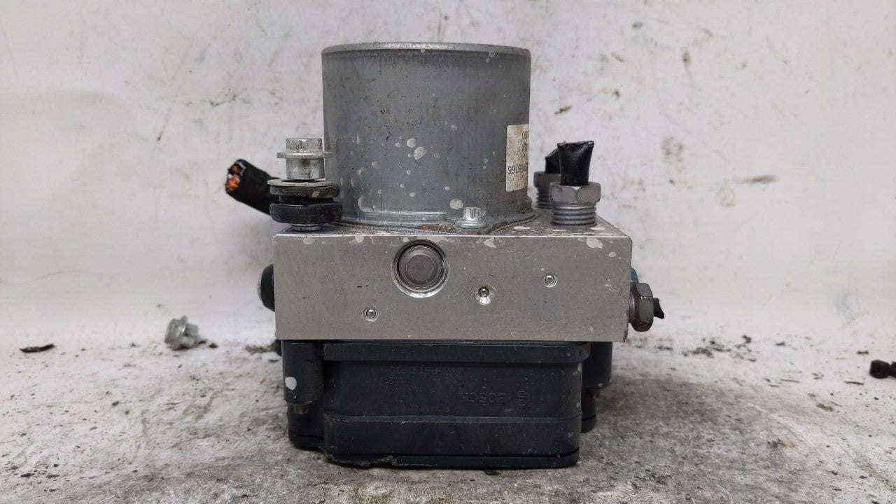 2018 Chevrolet Malibu ABS Pump Control Module Replacement Fits OEM Used Auto Parts - Oemusedautoparts1.com