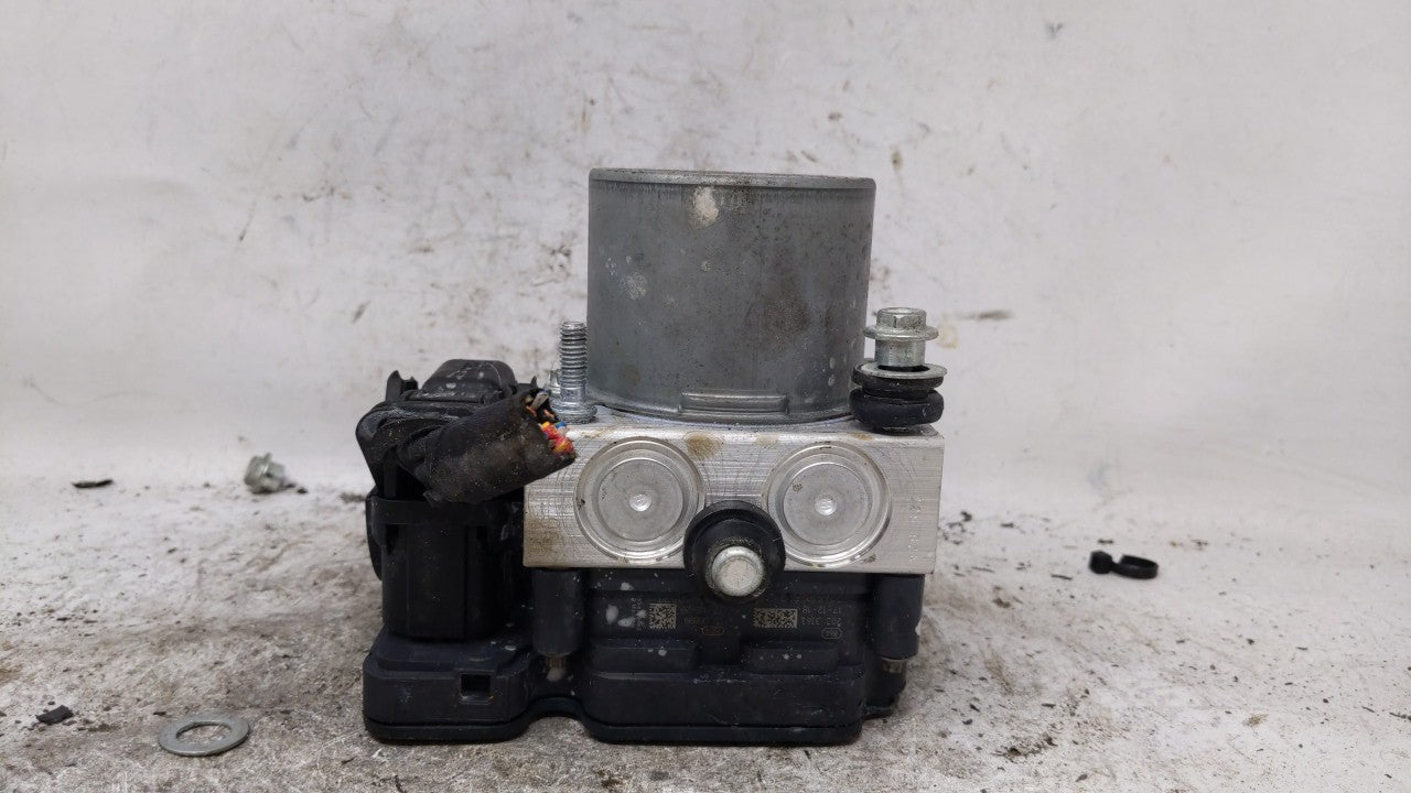 2018 Chevrolet Malibu ABS Pump Control Module Replacement Fits OEM Used Auto Parts - Oemusedautoparts1.com