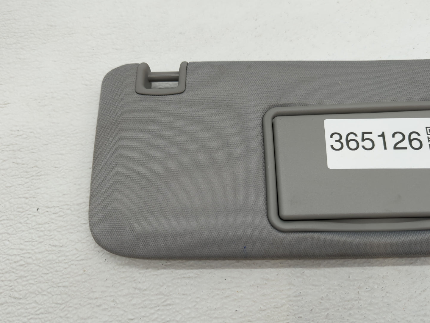 2018 Chevrolet Malibu Sun Visor Shade Replacement Passenger Right Mirror Fits Fits 2016 2017 2019 OEM Used Auto Parts - Oemu