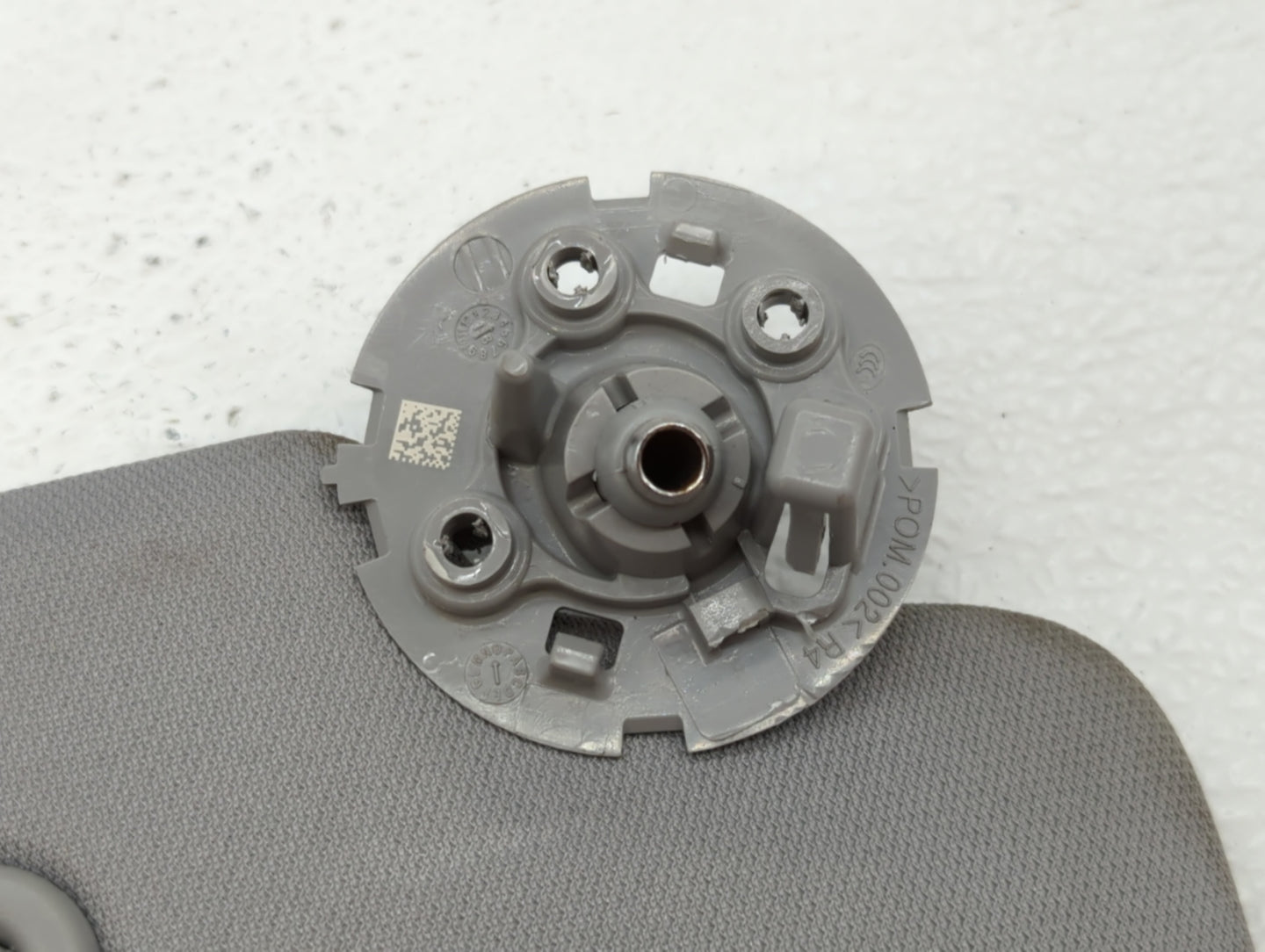 2018 Chevrolet Malibu Sun Visor Shade Replacement Passenger Right Mirror Fits Fits 2016 2017 2019 OEM Used Auto Parts - Oemu