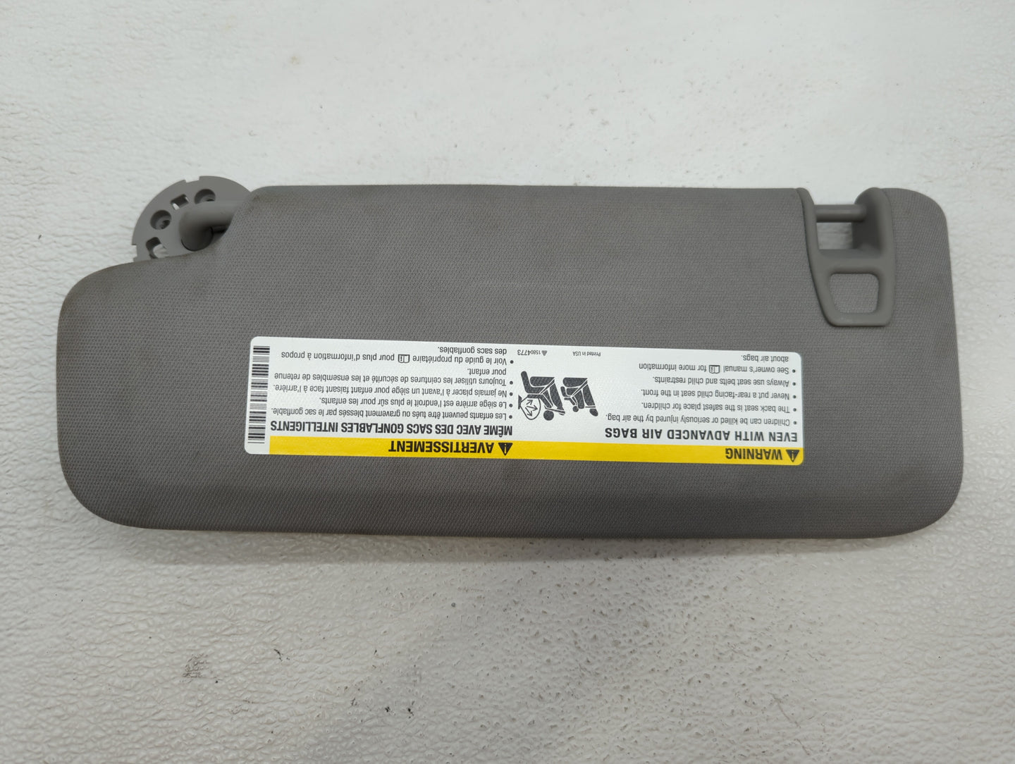 2018 Chevrolet Malibu Sun Visor Shade Replacement Passenger Right Mirror Fits Fits 2016 2017 2019 OEM Used Auto Parts - Oemu