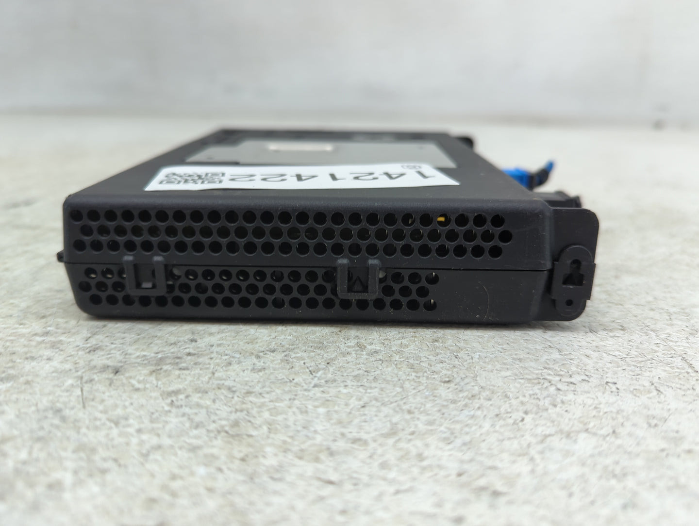2018 Chevrolet Silverado Radio AM FM Cd Player Receiver Replacement P/N:84296482 Fits OEM Used Auto Parts - Oemusedautoparts
