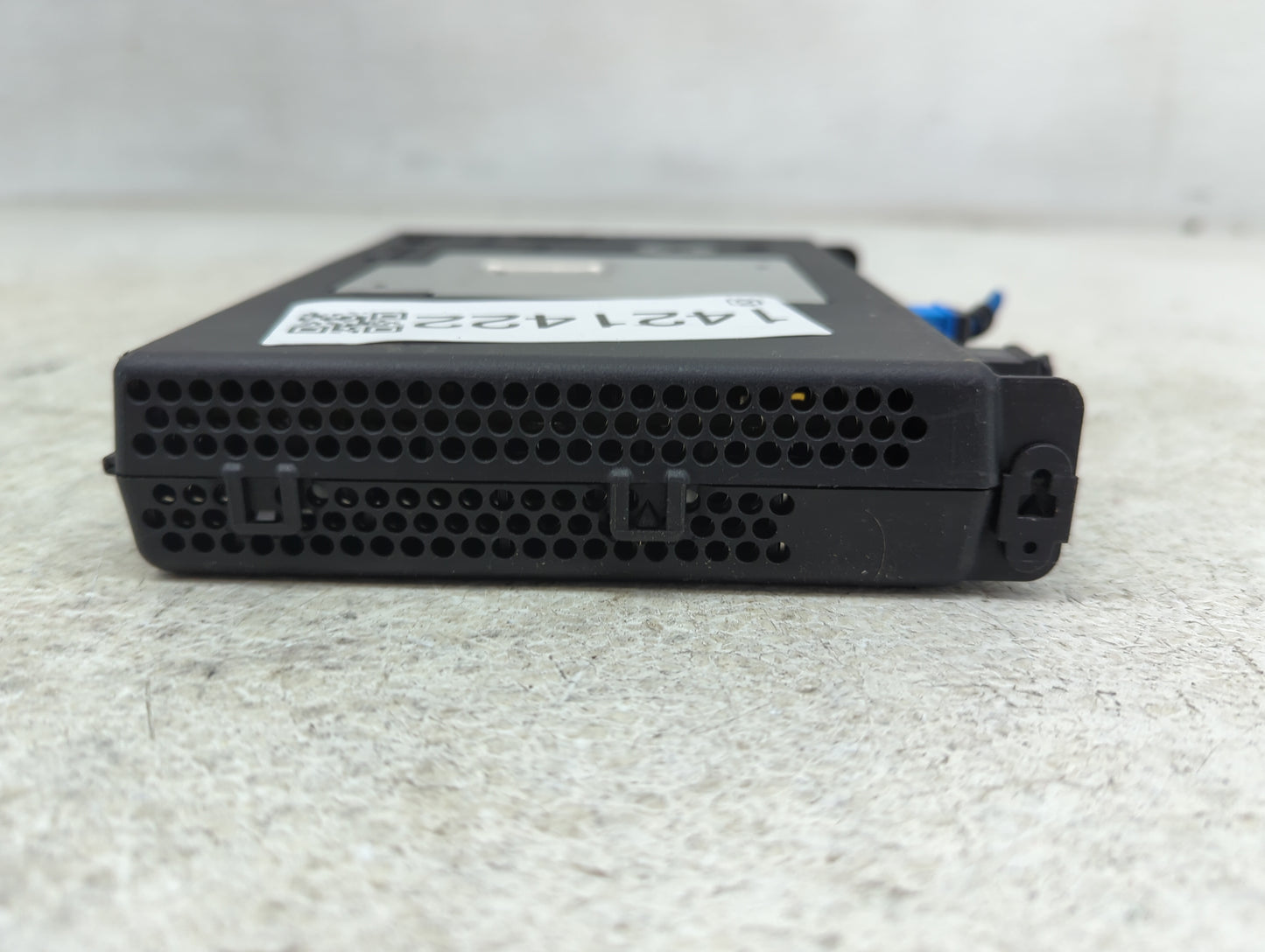 2018 Chevrolet Silverado Radio AM FM Cd Player Receiver Replacement P/N:84296482 Fits OEM Used Auto Parts - Oemusedautoparts