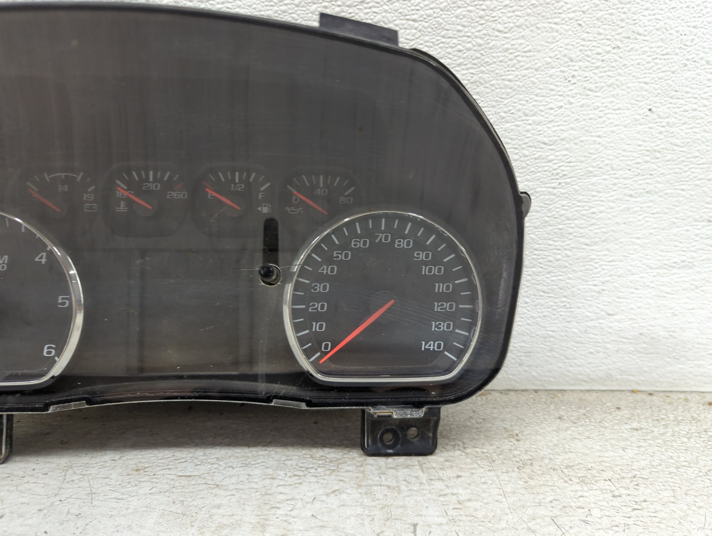 2018 Chevrolet Silverado Instrument Cluster Speedometer Gauges P/N:28581000 Miles: Fits OEM Used Auto Parts - Oemusedautopar
