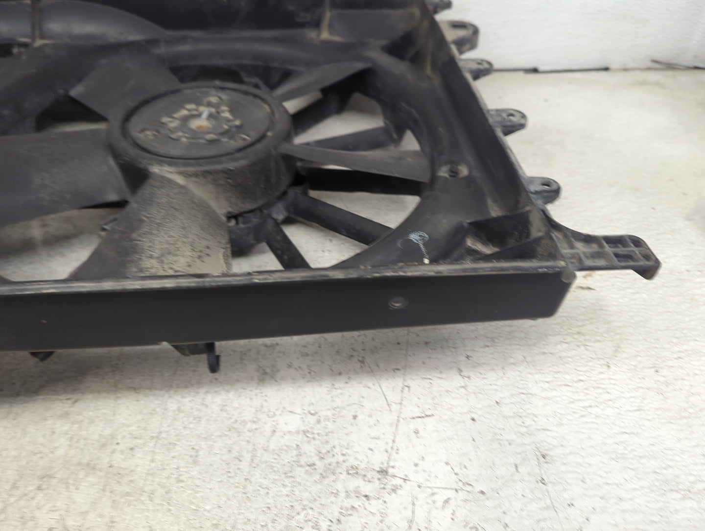 2018 Chevrolet Silverado Electric Radiator Cooling Fan Motor Assembly Fits OEM Used Auto Parts - Oemusedautoparts1.com