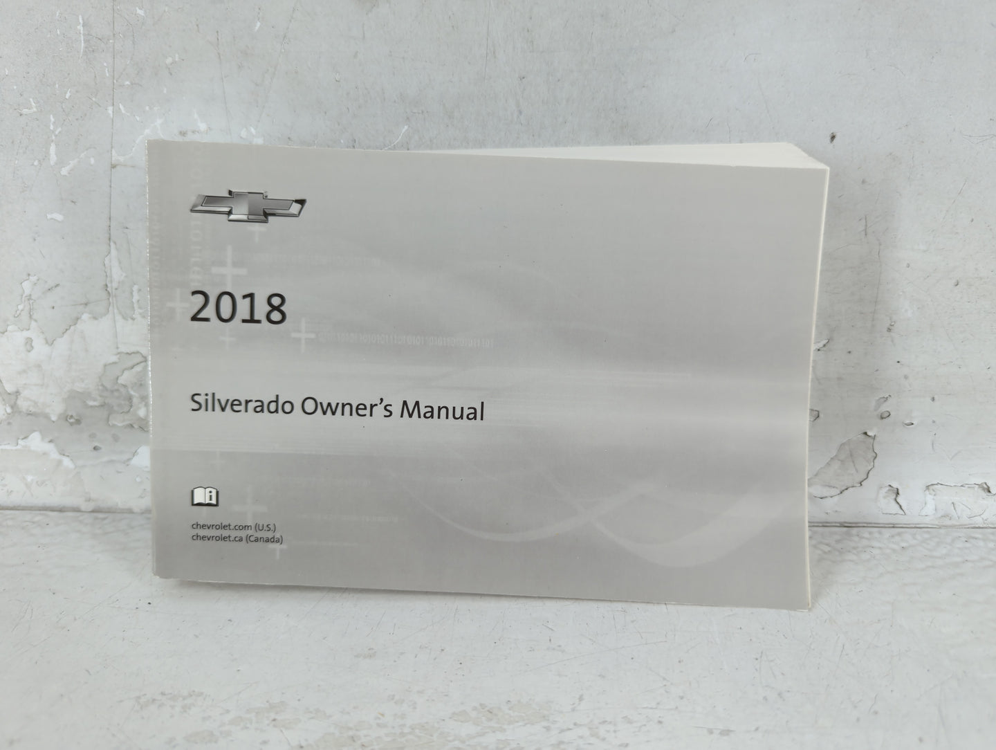 2018 Chevrolet Silverado 1500 Owners Manual Book Guide P/N:84016520 B OEM Used Auto Parts - Oemusedautoparts1.com