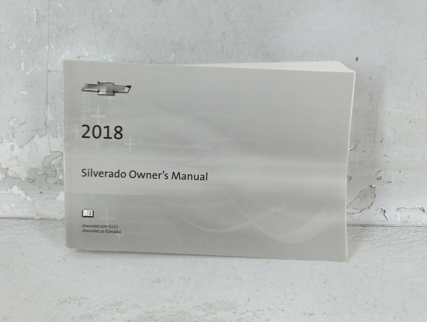 2018 Chevrolet Silverado 1500 Owners Manual Book Guide P/N:84016520 B OEM Used Auto Parts - Oemusedautoparts1.com