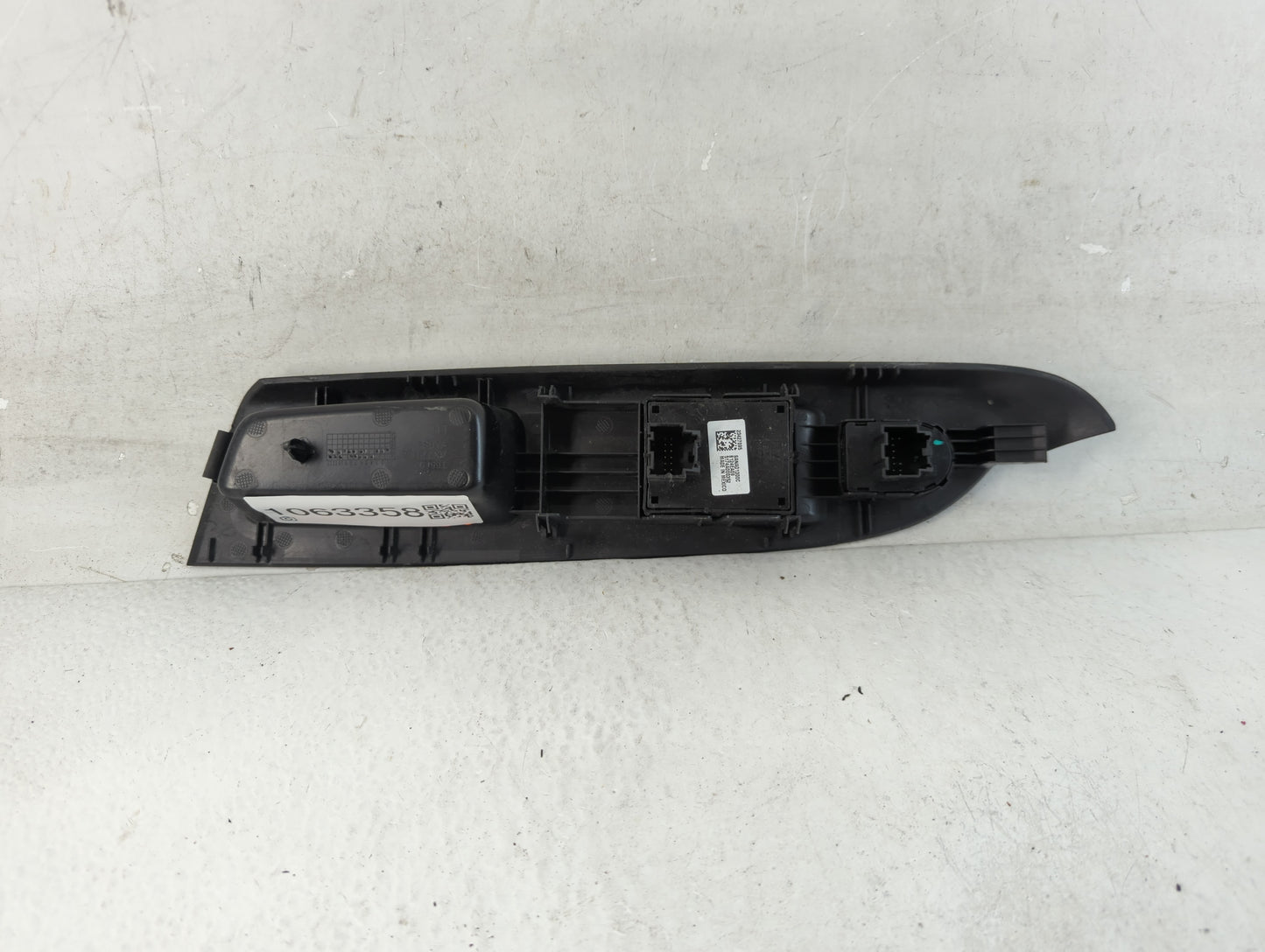2014-2019 Chevrolet Silverado 1500 Master Power Window Switch Replacement Driver Side Left P/N:23427095 Fits OEM Used Auto P