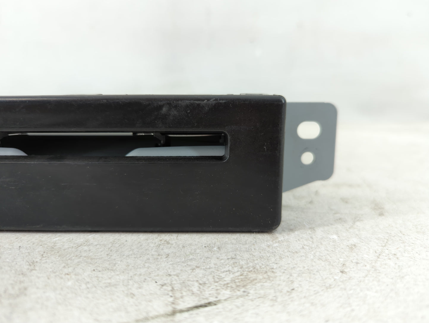 2016-2019 Chevrolet Silverado 1500 Radio AM FM Cd Player Receiver Replacement P/N:84016435 Fits Fits 2016 2017 2018 2019 202