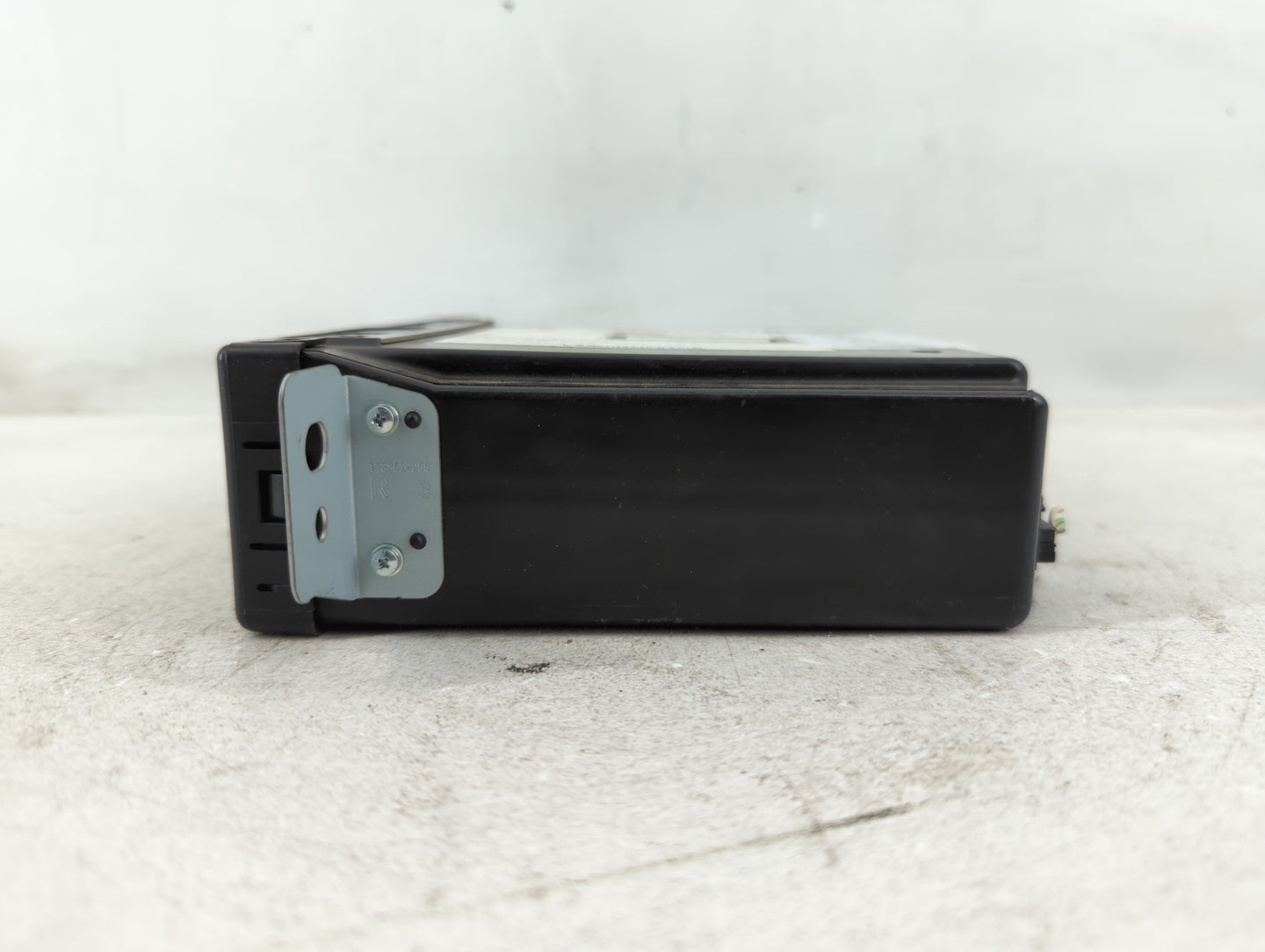 2016-2019 Chevrolet Silverado 1500 Radio AM FM Cd Player Receiver Replacement P/N:84016435 Fits Fits 2016 2017 2018 2019 202