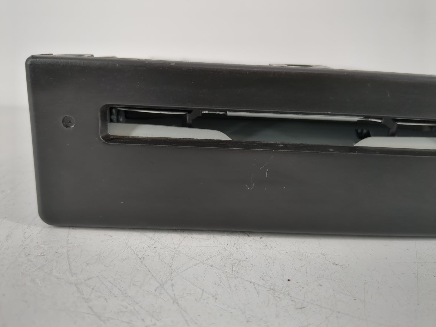 2017-2018 Chevrolet Silverado 1500 Radio AM FM Cd Player Receiver Replacement P/N:84016435 Fits Fits 2017 2018 OEM Used Auto