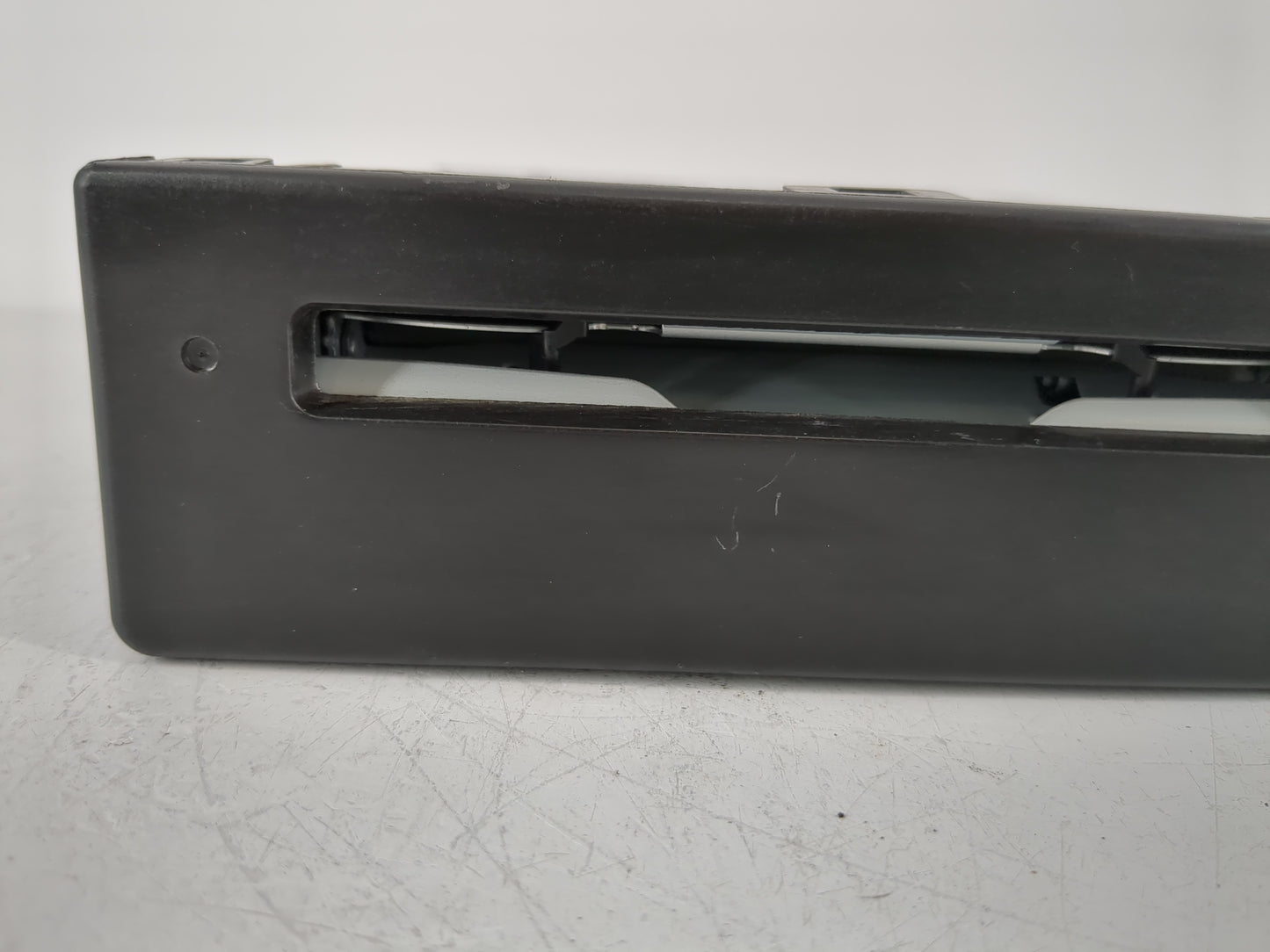 2017-2018 Chevrolet Silverado 1500 Radio AM FM Cd Player Receiver Replacement P/N:84016435 Fits Fits 2017 2018 OEM Used Auto