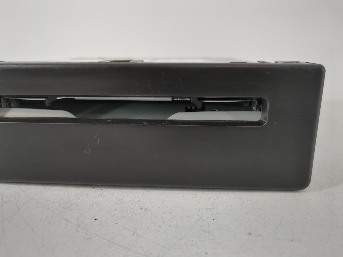 2017-2018 Chevrolet Silverado 1500 Radio AM FM Cd Player Receiver Replacement P/N:84016435 Fits Fits 2017 2018 OEM Used Auto