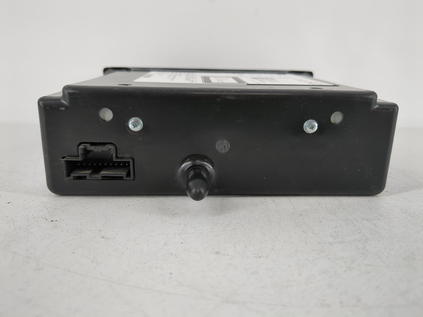 2017-2018 Chevrolet Silverado 1500 Radio AM FM Cd Player Receiver Replacement P/N:84016435 Fits Fits 2017 2018 OEM Used Auto