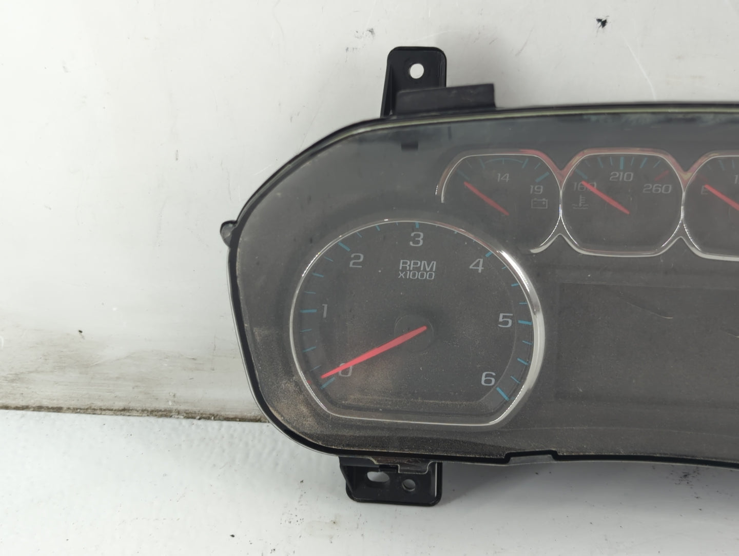 2018 Chevrolet Silverado 1500 Instrument Cluster Speedometer Gauges P/N:28333223 Fits OEM Used Auto Parts - Oemusedautoparts