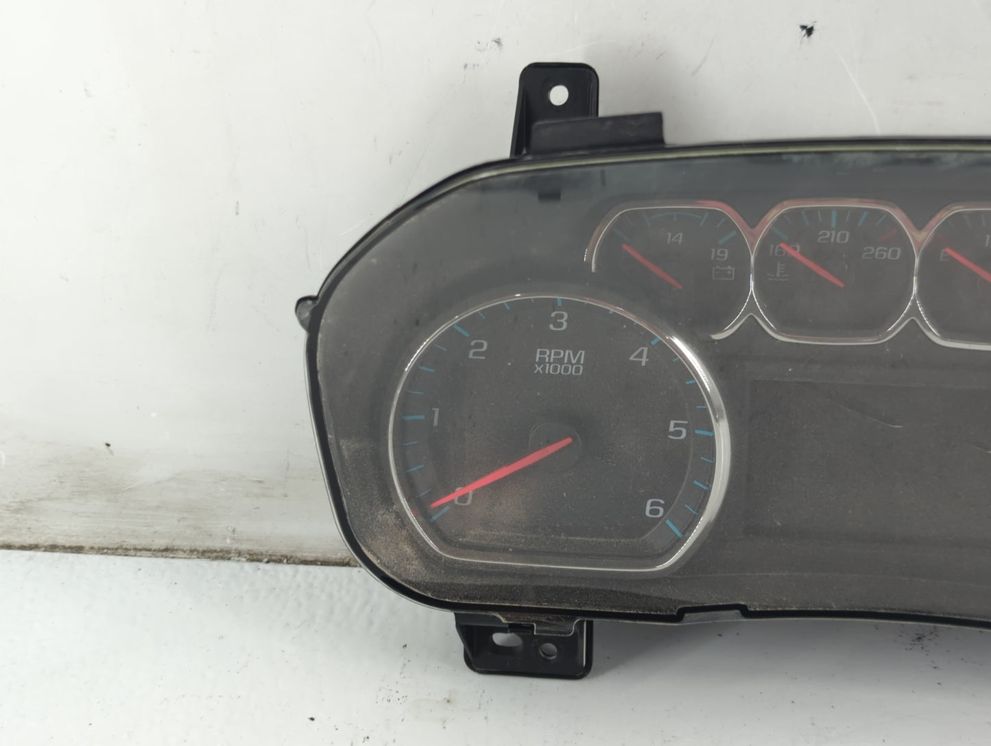 2018 Chevrolet Silverado 1500 Instrument Cluster Speedometer Gauges P/N:28333223 Fits OEM Used Auto Parts - Oemusedautoparts