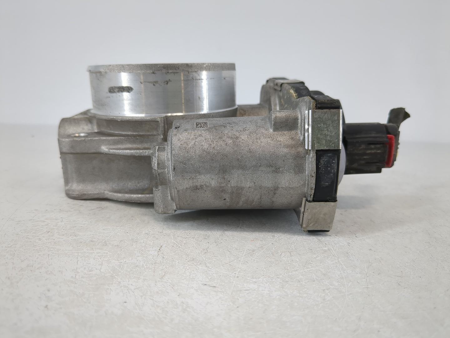2018 Chevrolet Silverado 1500 Throttle Body P/N:12676296AA Fits Fits 2016 2017 2019 2020 2021 2022 OEM Used Auto Parts - Oem