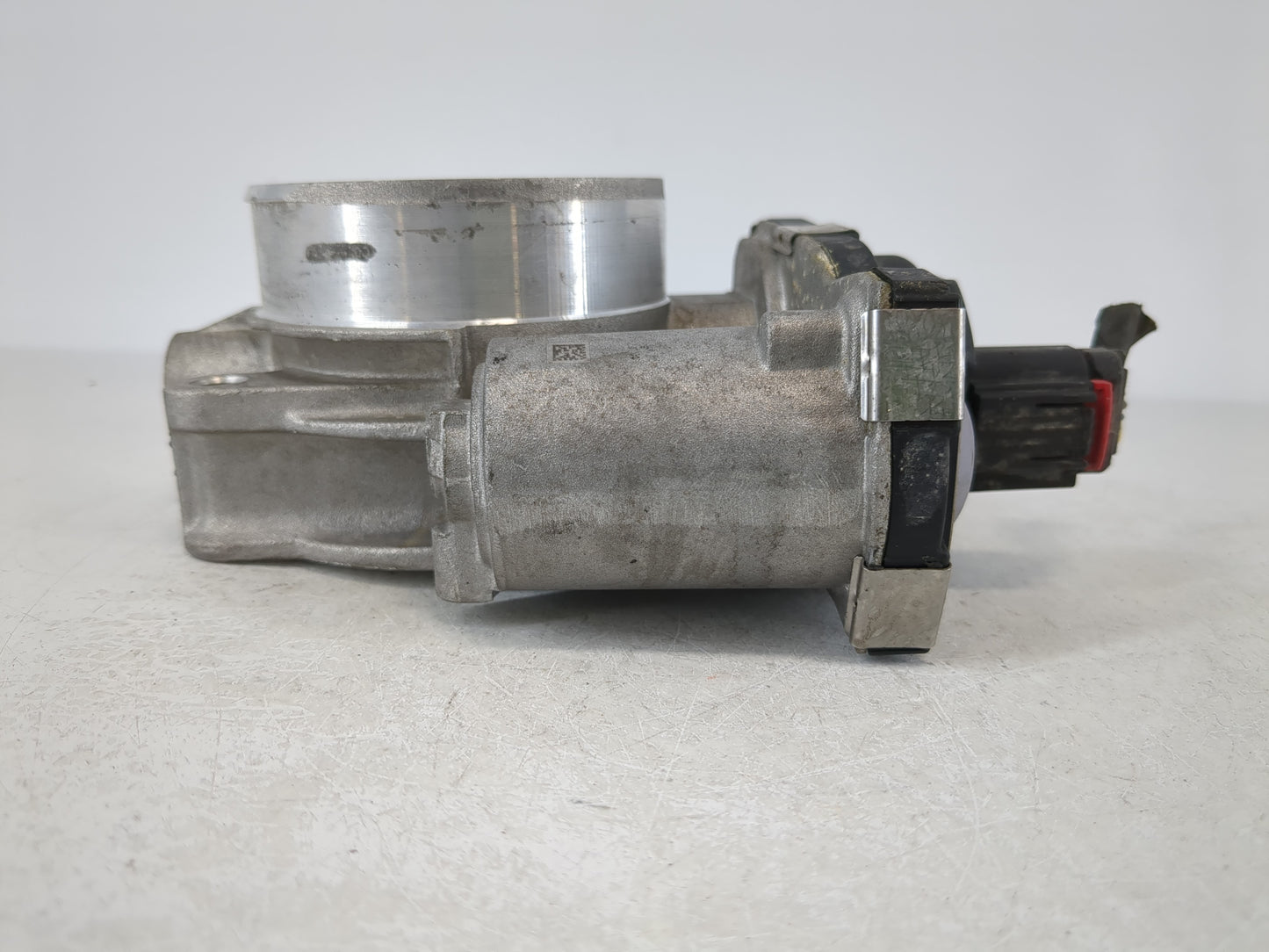 2018 Chevrolet Silverado 1500 Throttle Body P/N:12676296AA Fits Fits 2016 2017 2019 2020 2021 2022 OEM Used Auto Parts - Oem