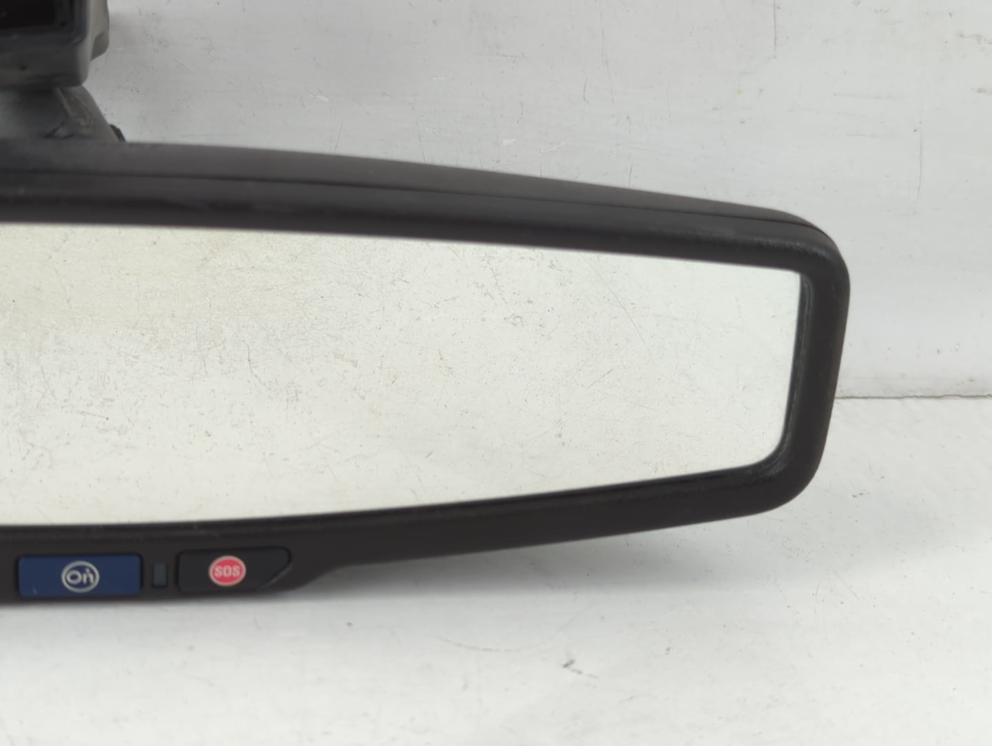 2014-2019 Chevrolet Silverado 1500 Interior Rear View Mirror Replacement OEM P/N:E11046392 E11026392 Fits OEM Used Auto Part