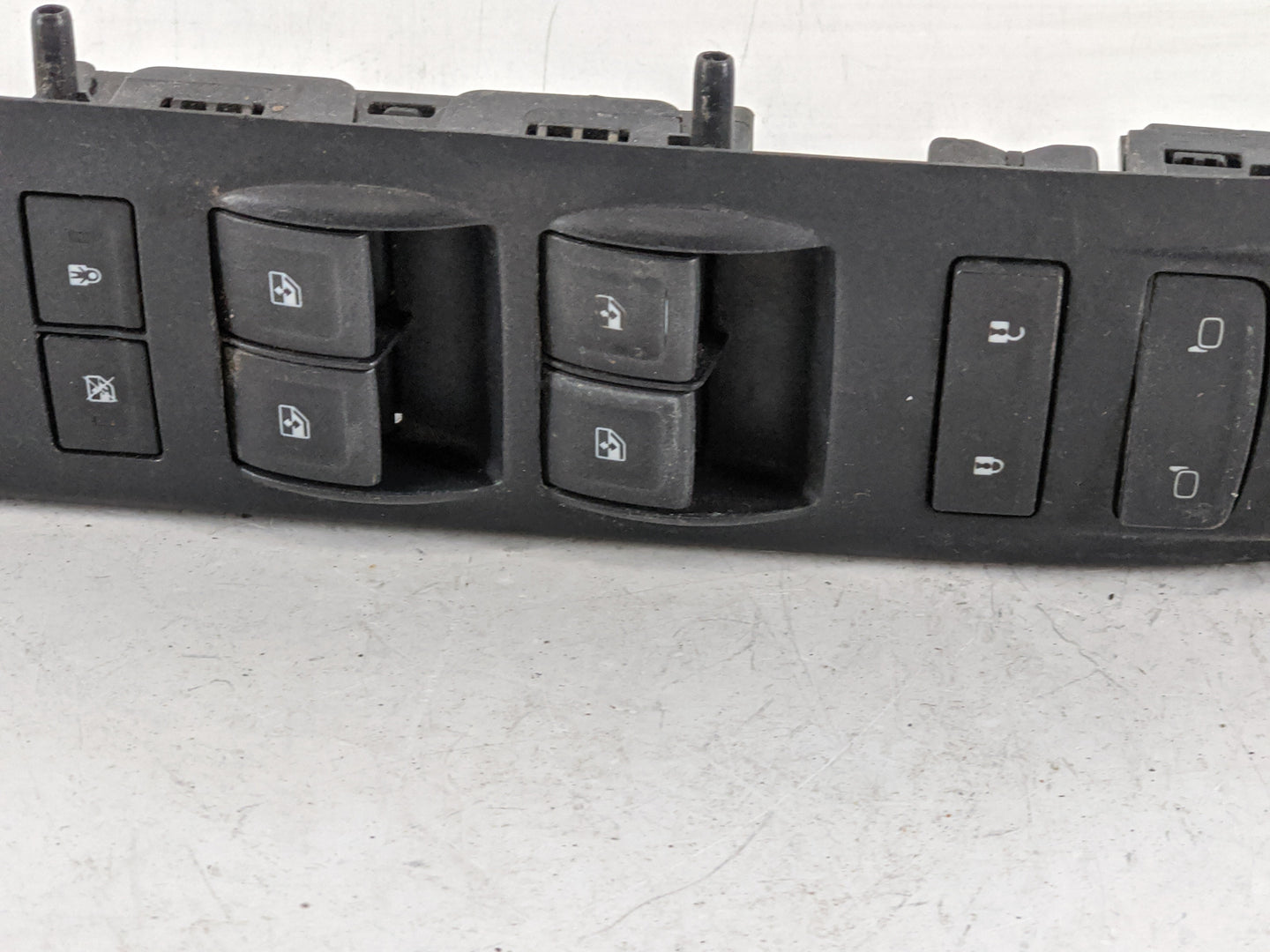2014-2019 Chevrolet Silverado 1500 Master Power Window Switch Replacement Driver Side Left P/N:B067EA09 Fits OEM Used Auto P