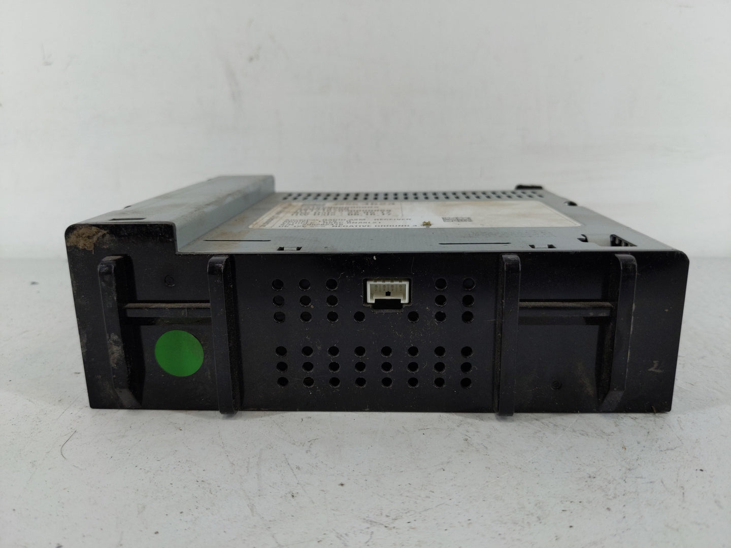 2017-2018 Chevrolet Silverado 1500 Radio AM FM Cd Player Receiver Replacement P/N:42554623 Fits Fits 2017 2018 2019 OEM Used