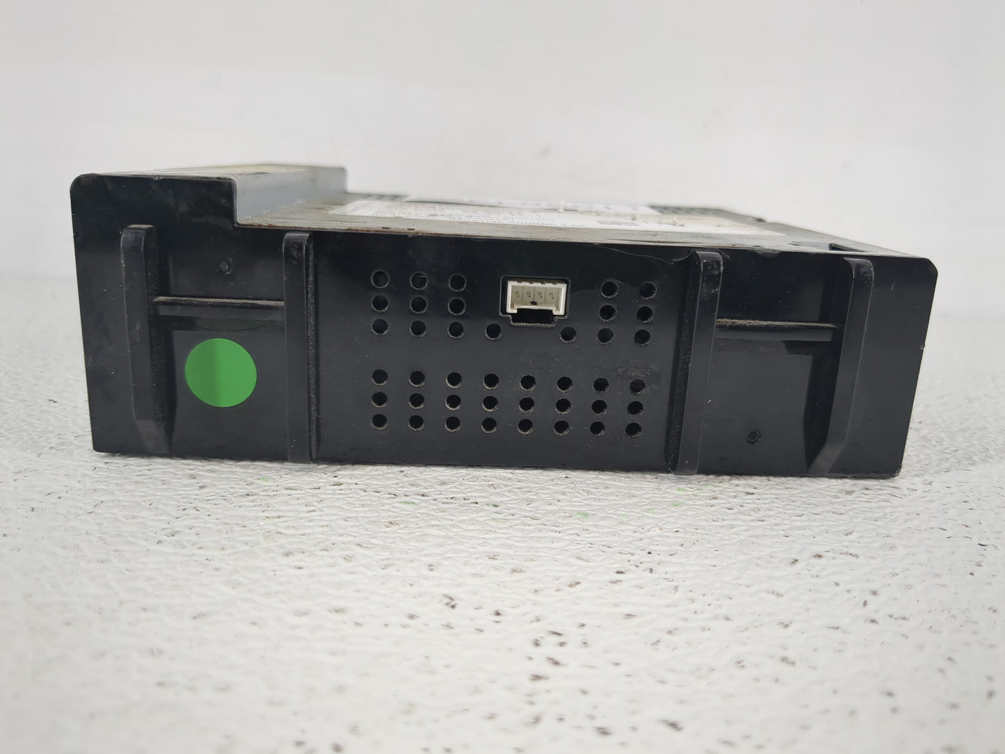 2017-2019 Chevrolet Silverado 1500 Radio AM FM Cd Player Receiver Replacement P/N:42554623 Fits Fits 2017 2018 2019 OEM Used